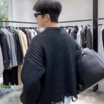 Broken Hole Short Black Round Neck Sweater